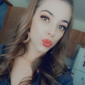 Meet your Posher, Krystal